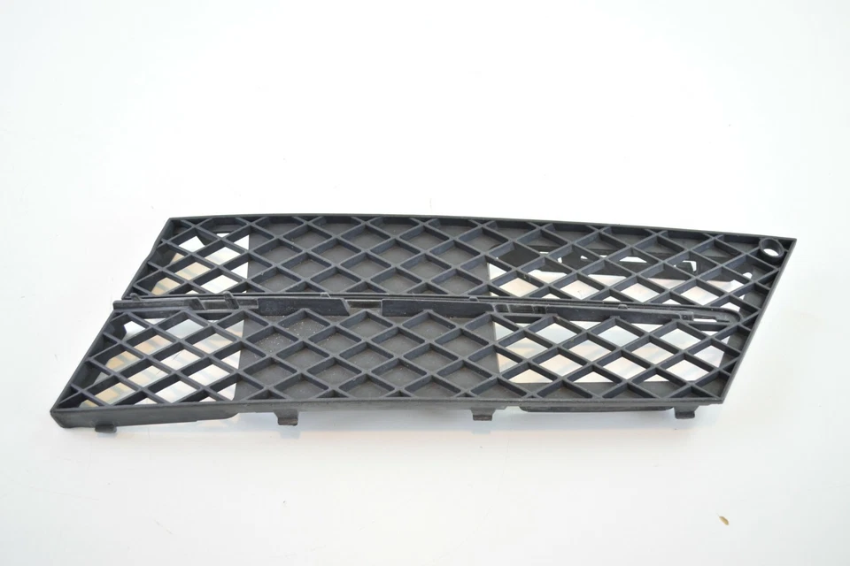 BMW 535XI 2008-10 parachoques delantero izquierdo inferior rejilla inserción OEM negro Foto 2 de 4