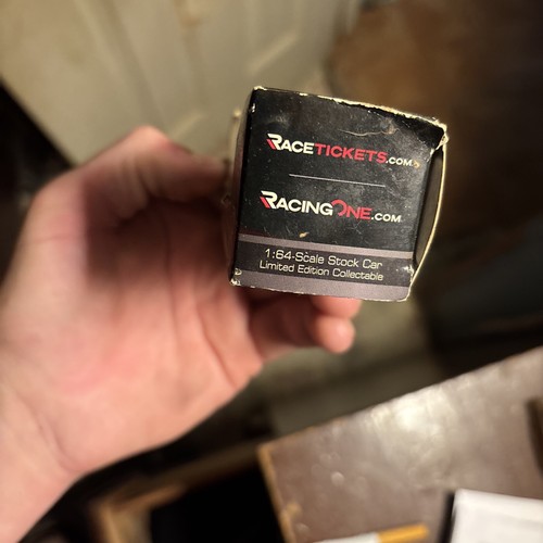 2008 Action Racing Collectable 1:64 Talladega Super Speedway Car number 08 (BB) - Bild 3 von 6