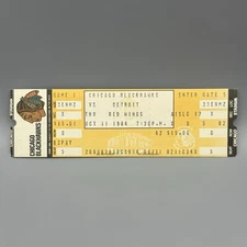 OCT 11 1984 EDDIE OLCZYK NHL DEBUT CHICAGO BLACKHAWKS RARE FULL TICKET