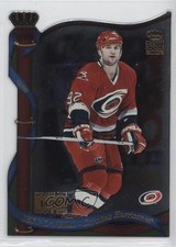 2001-02 Pacific Crown Royale Premiere Date 16/60 Jeff O'Neill #28 1s8