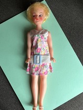 🤍 Vintage 1960s or 1970s Sindy, Tammy Doll Size Clone Doll & Outfit - VGC