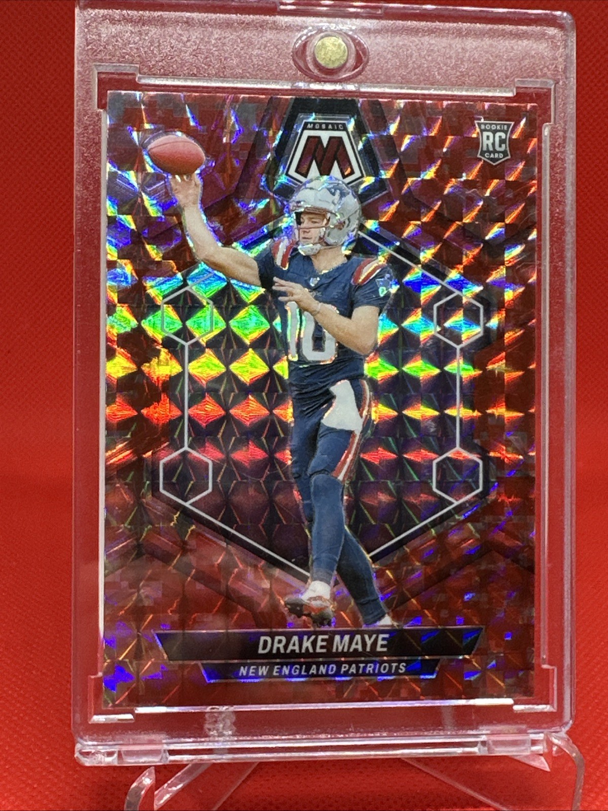 2024 Panini Mosaic - Rookies Drake Maye #303 Red Mosaic Prizm (RC)
