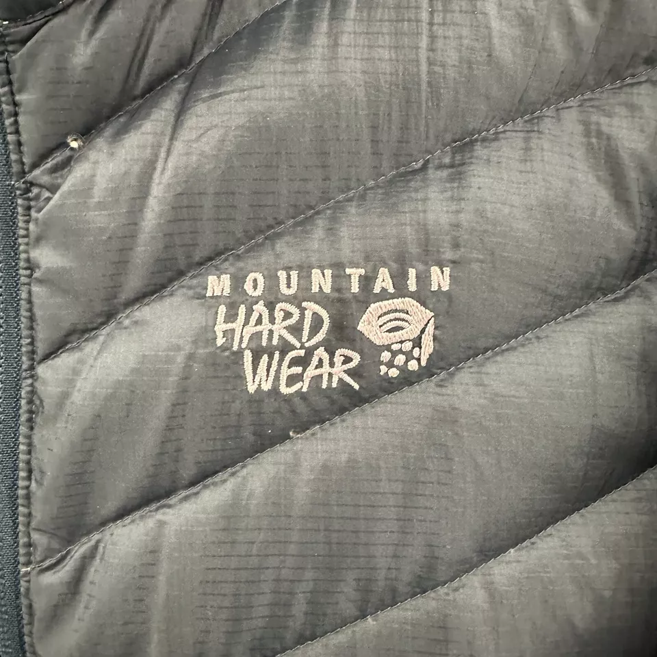 Chaqueta acolchada Mountain Hardware Nitrous 800 para mujer mediana azul marino escudo Q Foto 4 de 4