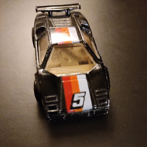 Matchbox Lamborghini Countach LP500S - 1/64 diecast - 1985 - Picture 5 of 14