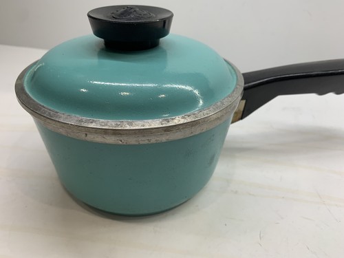 Vtg CLUB aluminum cookware Turquoise Aqua/Teal/robbin Egg Blue 1 Quart With Lid - Picture 3 of 17