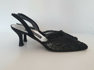 stuart weitzman slingback shoes