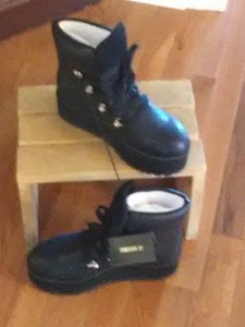 forever 21 black platform boots