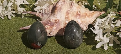 Bloodstone Carved Gemstone Egg (C3) - Picture 2 of 3