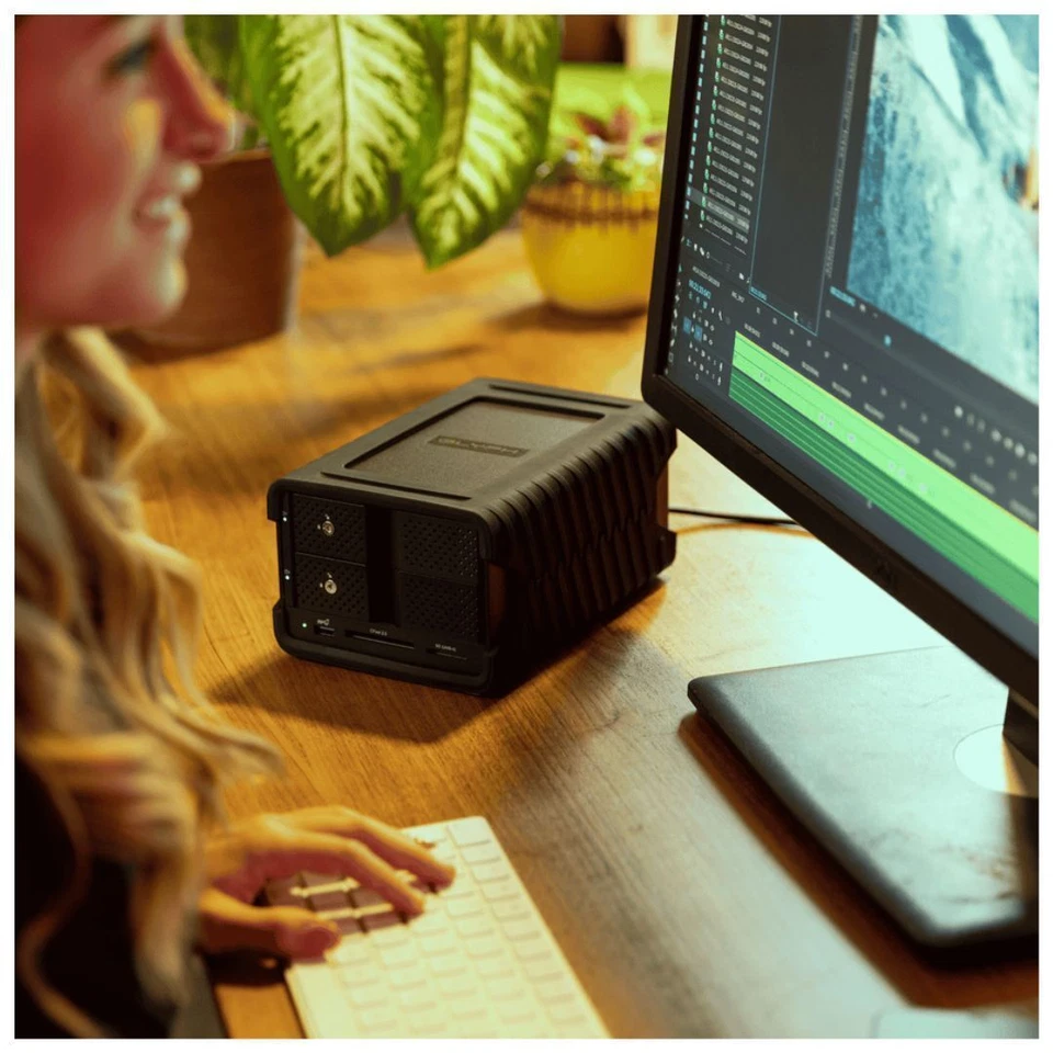 Glyph Blackbox Pro Raid 16TB USB C 3.1 Black Desktop Drive with 7200 RPM - Image 4 of 4