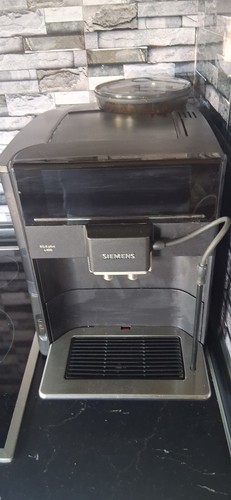 Siemens EQ.6 Plus S400 Kaffeevollautomat Voll Funktionsfähig