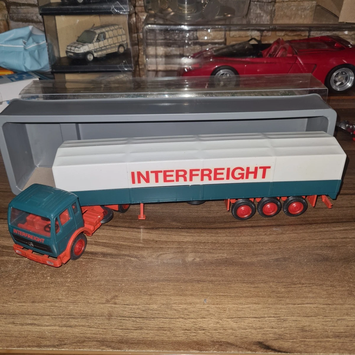 Mercedes-Benz 1:50 Diecast & Toy Delivery Trucks for sale - eBay