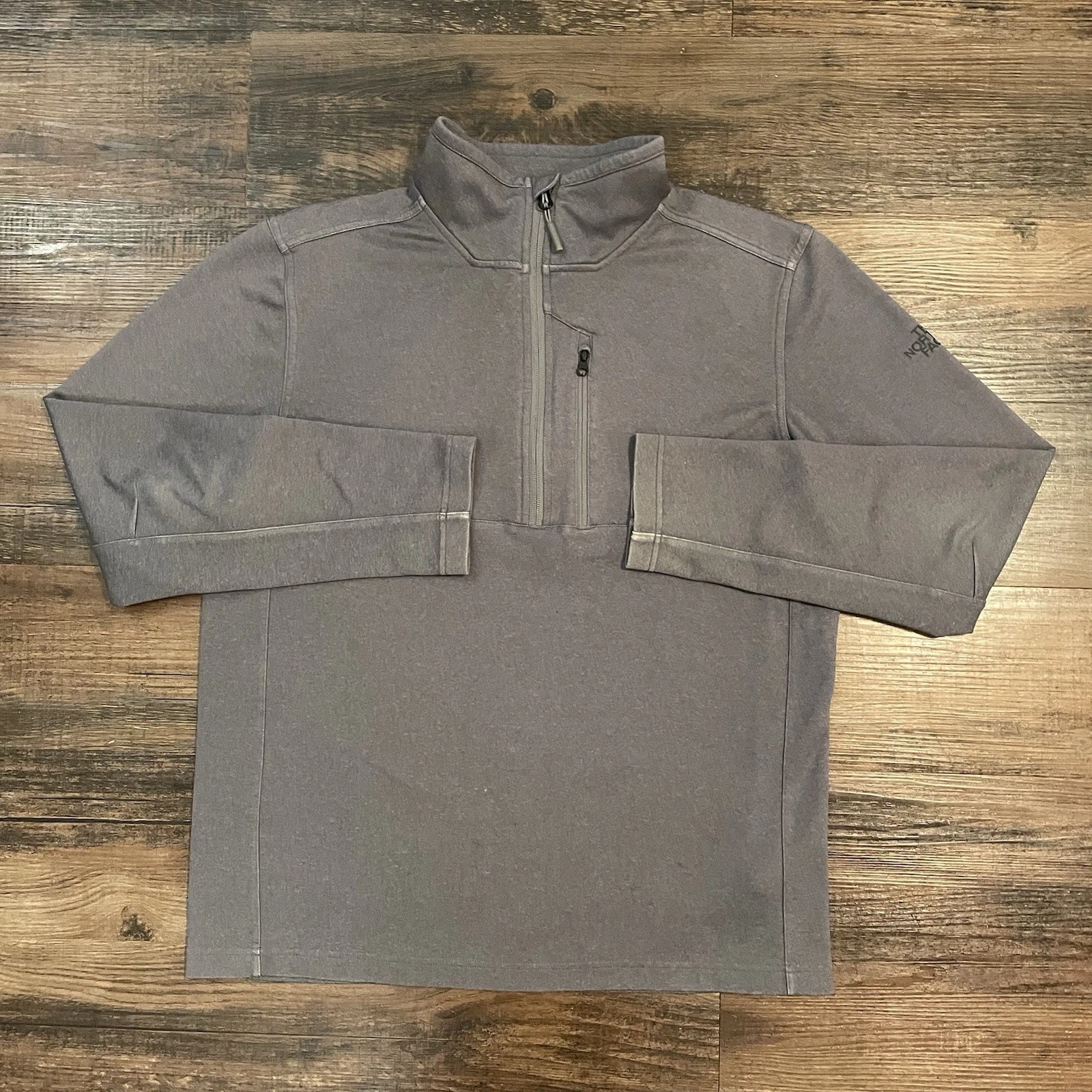 The North Face FlashDry Men M 1/4 Zip Pullover Gray Mock Neck Fleece Sweatshirt