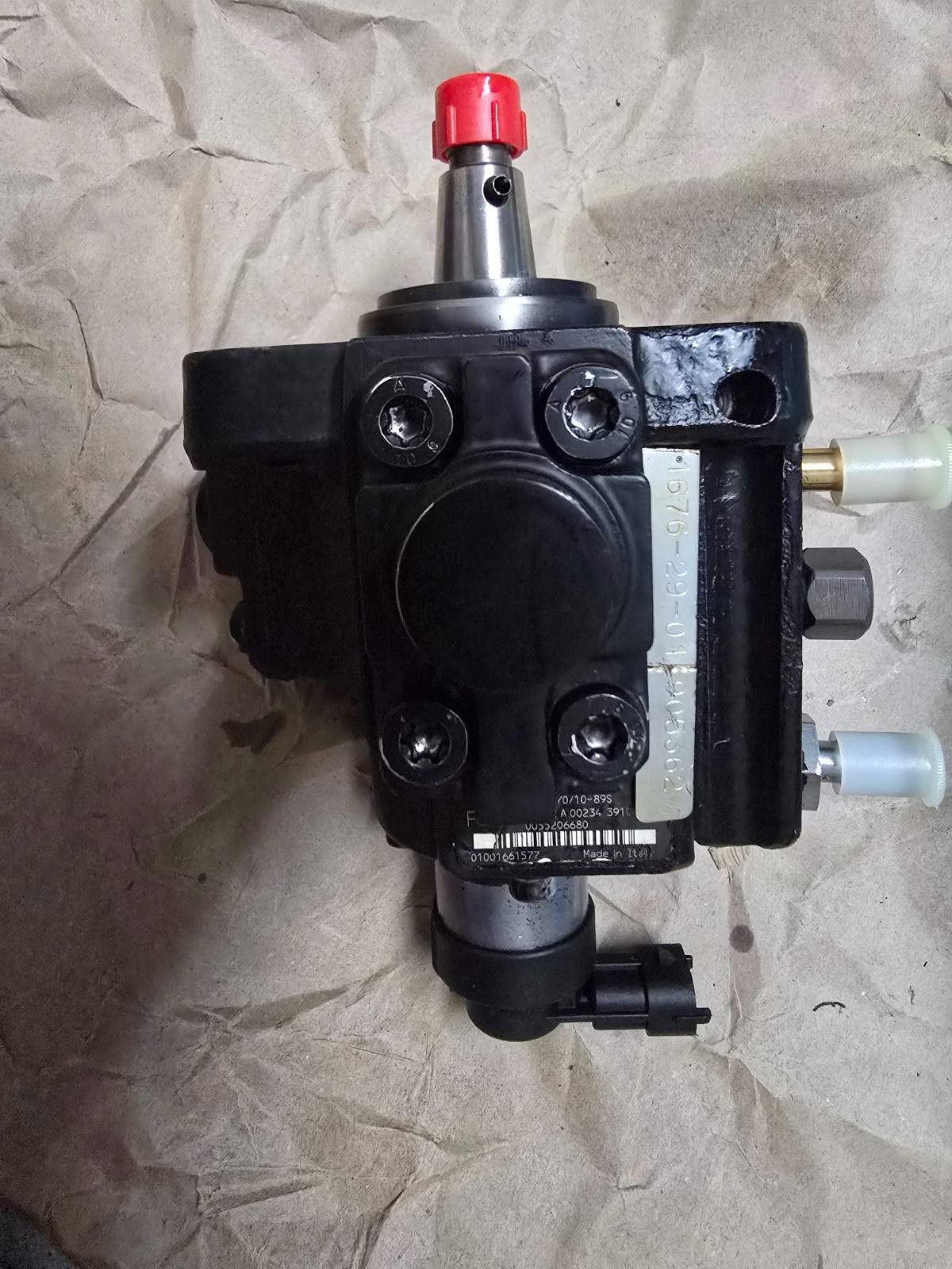 Pompe injection Alfa Romeo Bosch 0445010155 moteur diesel common rail