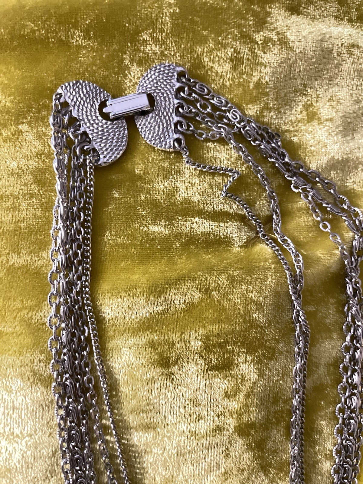 2 VTG Necklaces Unsigned - image 2