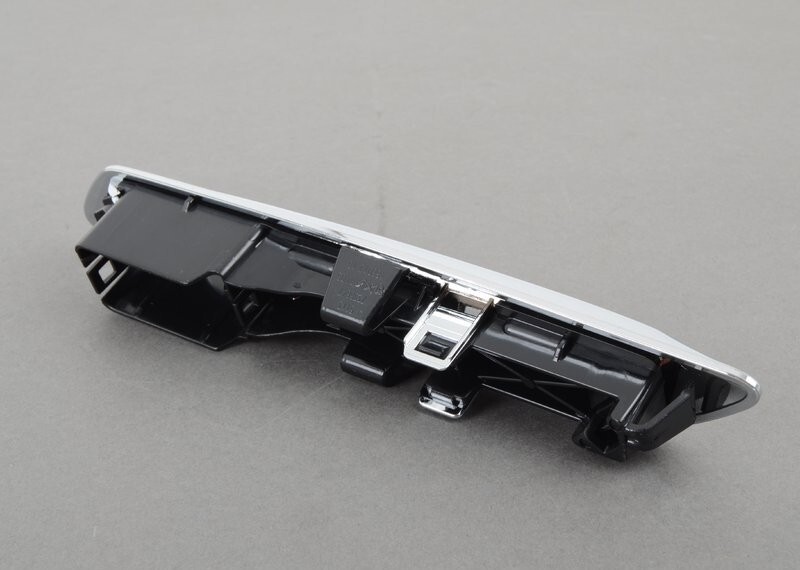 BMW 5 Series F10 LCI F11 LCI Front Left Side Fender Finisher 