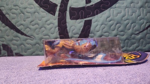 1996 Gargoyles Griffin Goliath Deluxe Battle Doubles MIB Action Figure Kenner - Picture 5 of 6