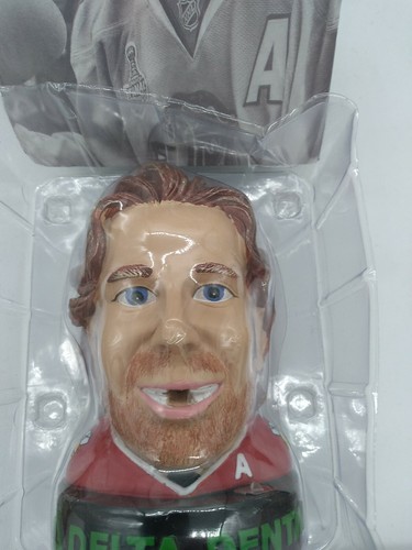 Chicago Blackhawks Duncan Keith Floss Holder Stadium Giveaway Bathroom Hockey - Picture 2 of 3