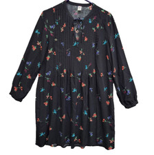 Old Navy Wm's M Black Floral Long Sleeved Pintuck V-Neck Swing Dress