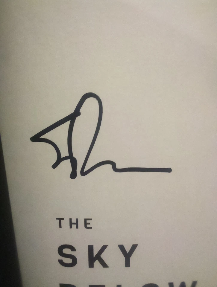 The Sky Below Signed by NASA Astronaut HOF Scott Parazynski 1st Edition HC Book - Image 4 of 4