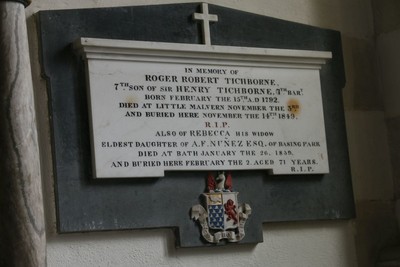 Foto 6x4 Roger Robert Tichborne Ovington\/SU5631 Memorial to Roger Rober c2016
