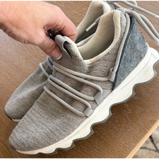 Sorel Kinetic Lace Gray Knit Running Shoes Women's Size 8 Scalloped Sole
