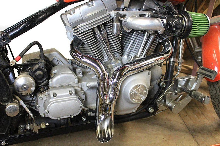 Cabezal de tubo de escape cromado Wyatt Gatling pulgadas Y pulgadas para Harley Davidson Foto 3 de 4