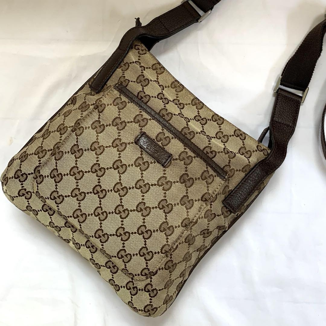 Gucci GG Logo Brown Canvas Shoulder Bag Unisex Vintage 9.5x10.2 Inches
