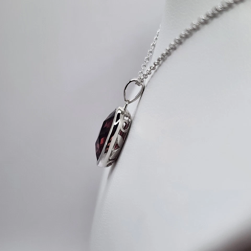 NUEVO Juego de colgantes y pendientes de plata de ley 925 enchapados en rodio circonitas púrpuras Foto 4 de 4