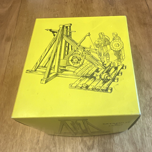 Catapult/Lance Catapult Set 9881 Plastic w/ Box Instructions (Used)