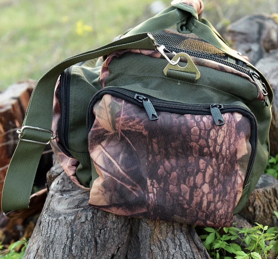 Military Small Camo Duffle Bag Hunting Fishing Gear Catch-All Carry-On Organizer - Image 4 of 4