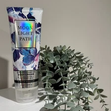 Bath and Body Works  MOONLIGHT PATH Ultimate Hydration Body Cream 8 oz /226 g 