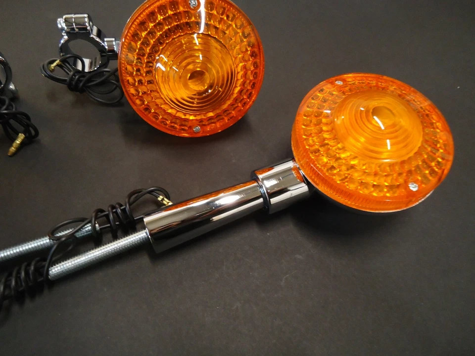 NUEVOS indicadores delanteros y traseros Yamaha DT / DT100 DT125 DT175 DT250 DT360 DT400 Foto 4 de 4