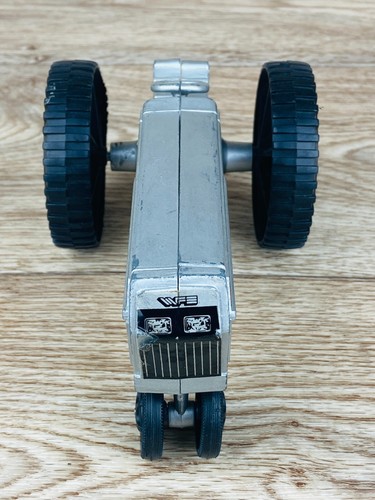 ERTL Scale Models White Farm Equipment Die Cast Metal Toy Tractors - Picture 6 of 24