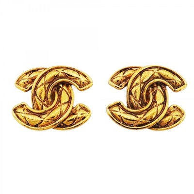 Chanel earrings, Coco Mark, Matelassé, GP plated, gold, women's. GZl1hyp5