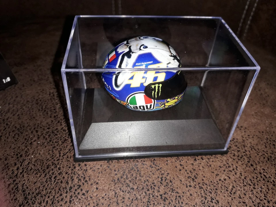 HELMET CASQUE VALENTINO ROSSI MISANO 2009 MOTO GP 1/8 MINICHAMPS - Photo 4/4