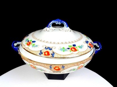 Samson Hancock & Sons Corona Ware Tokio 8'' Round Covered Vegetable 1912-1937