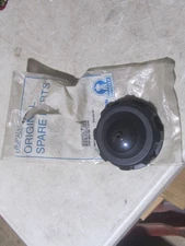 WP1540 Water Tank Cap (Old Style) OEM Wacker Neuson part 5000079235