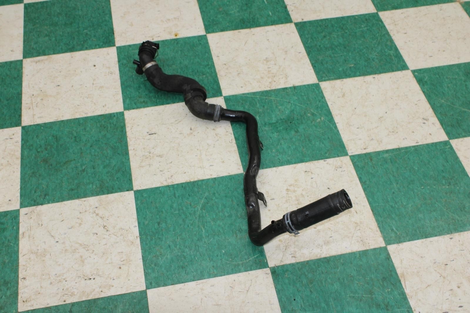 Bentley Flying Spur 2013-2018 Lower Hose pipe