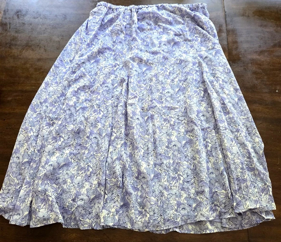 NUEVA Falda Midi Appleseed's Para Mujer 0X Línea A Acampanada Floral Crepé Púrpura Blanca Foto 4 de 4