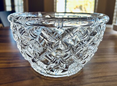 TIFFANY & CO Crystal Bamboo Lattice Bowl 9 -Signed Heavy Cut Glass Elegant Decor
