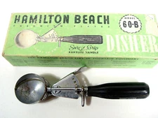 Vintage Hamilton Beach Ice Cream Scoop Disher Model 60-B Bakelite Handle In Box
