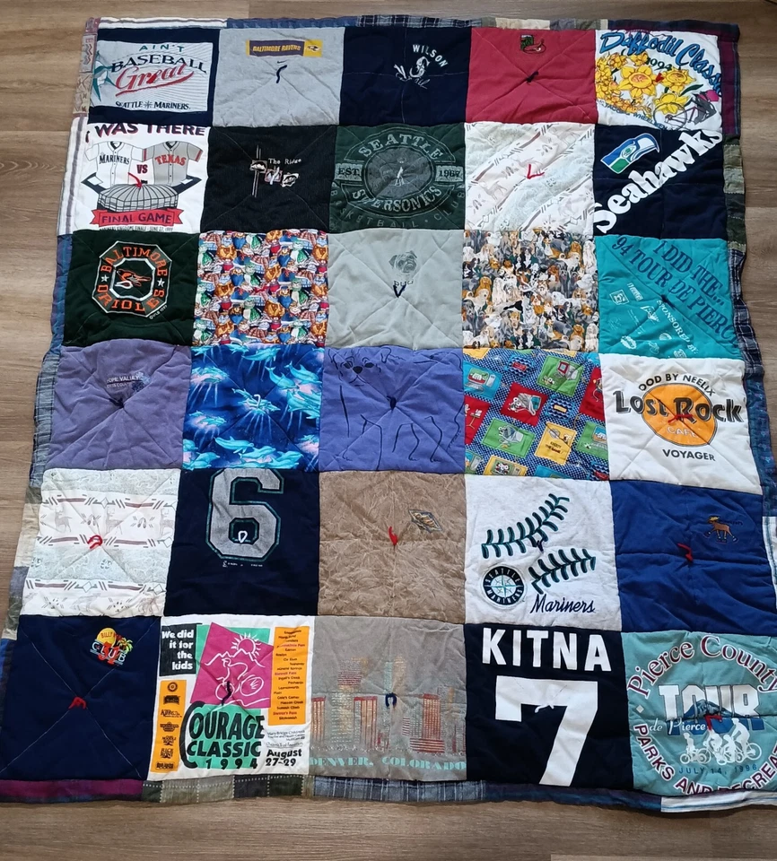 Manta vintage hecha a mano retazos camisetas deportes fútbol baloncesto béisbol  Foto 2 de 4