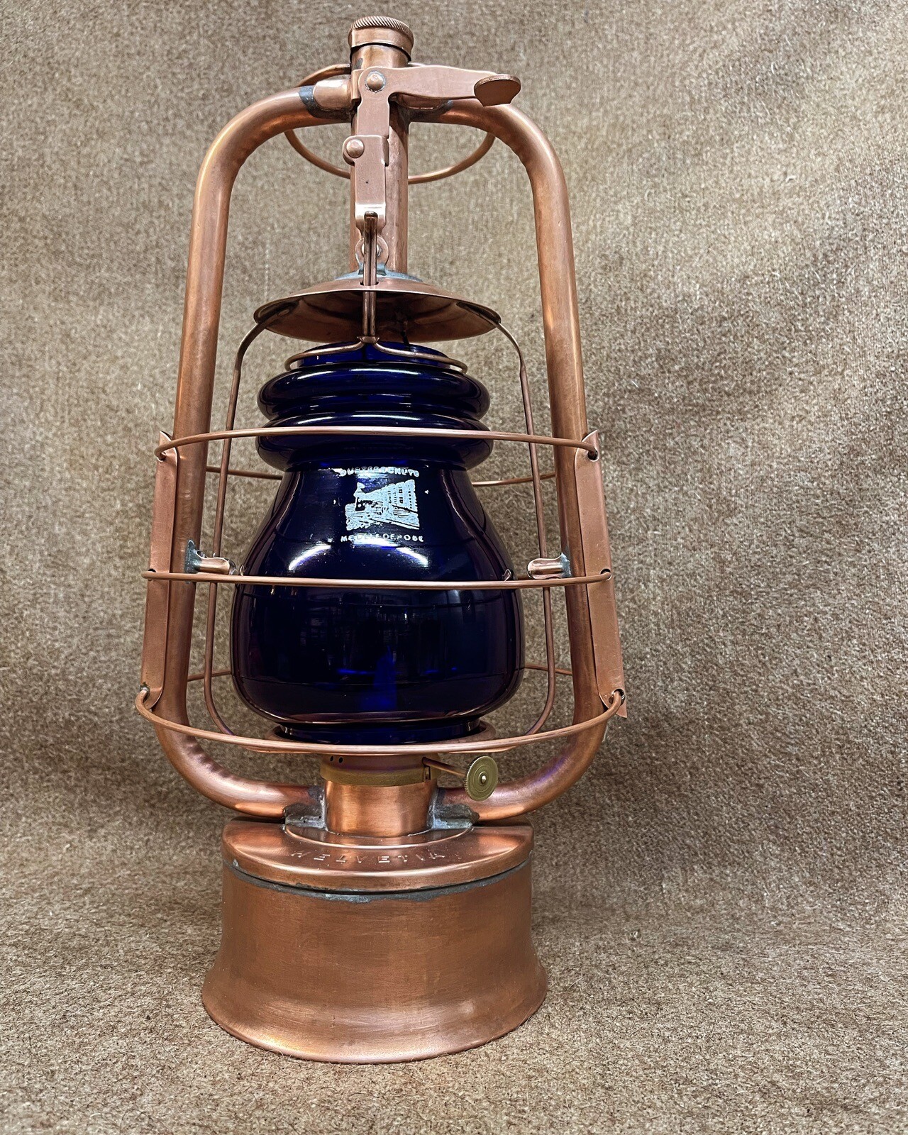 •HELVETIA Swiss Kerosene Oil Storm Lamp Lantern Glass Modele •