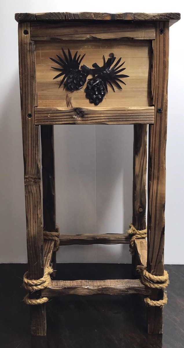 MOOSE Wood table「ko-patan kai」 Collections Etc. Wooden Rustic Moose End / Side Table