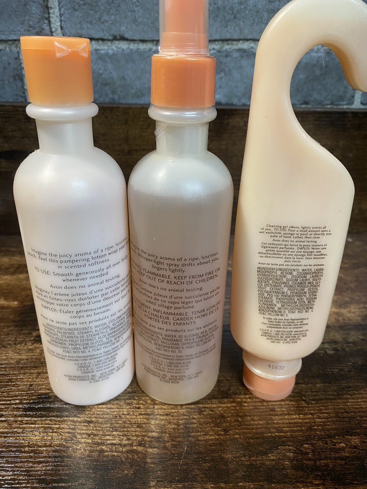 Avon Naturals Peach Shower Gel, Body Spray, Body Lotion. Vintage 2002.