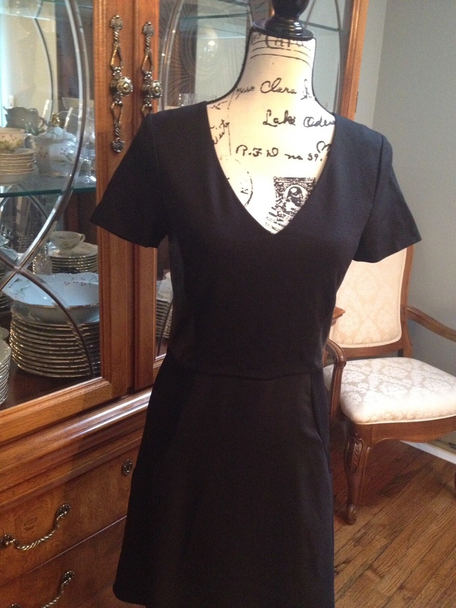 black dress with leather panels DKNY FIT & FLARE BLACK DRESS FAUX LEATHER PANELS V-NECK STRETCHY SIZE 4