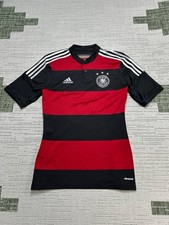 2014 FIFA World Cup Soccer Cards and Collectibles 74