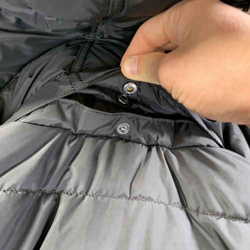 Chaqueta Tommy Hilfiger para mujer XL negra acolchada con capucha ribete de piel sintética TH Protect - Imagen 23 de 24