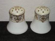 Noritake 16034 / 175 Christmas Ball Pair Salt and Pepper Shakers As Is