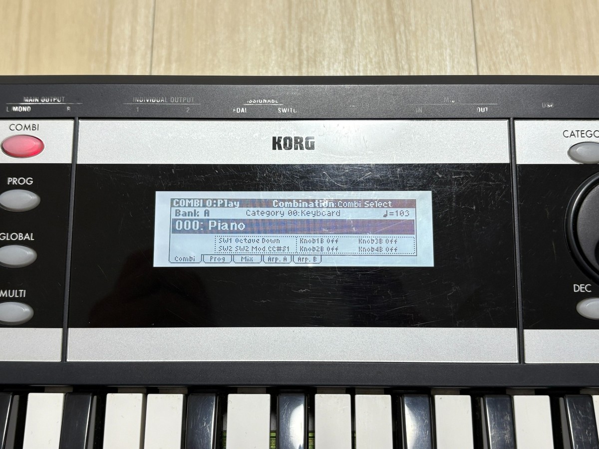 キーボード KORG ケース付き X50-61 Korg X50 61-Key Keyboard Synthesizer with Soft Case and